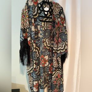 Floral fringe kimono